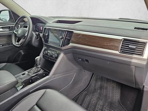 Used 2023 Volkswagen Atlas SE w/ Panoramic Sunroof Package image 22