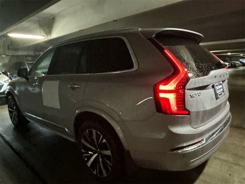 New 2026 Volvo XC90 B5 Core w/ Protection Package image 4