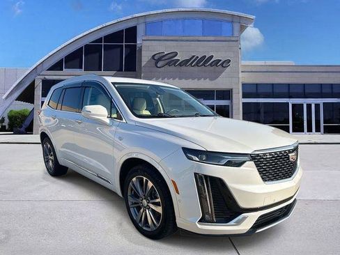 New 2023 Cadillac XT6 Premium Luxury w/ Technology Package FWD image 3