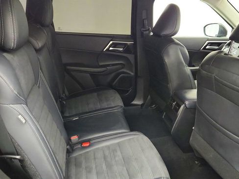 Used 2024 Mitsubishi Outlander SE image 22
