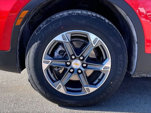 Used 2025 Chevrolet Blazer LT image 7