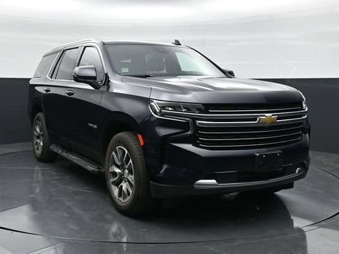Used 2023 Chevrolet Tahoe LT w/ Luxury Package AWD/4WD image 4