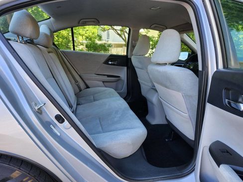 Used 2013 Honda Accord LX image 7
