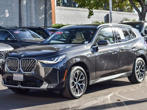 Used 2025 BMW X3 xDrive30i w/ Convenience Package image 3