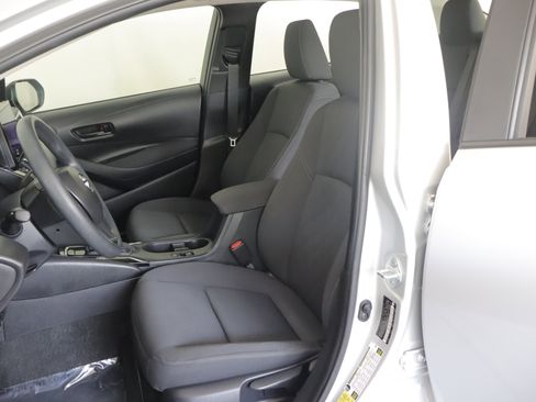 Used 2024 Toyota Corolla LE FWD image 7