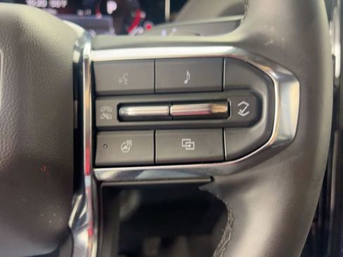 Certified 2025 GMC Yukon Denali image 15