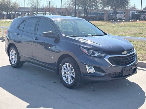 Used 2019 Chevrolet Equinox LS image 1