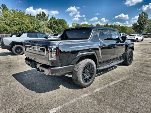 New 2026 GMC Hummer EV 4x4 Crew Cab image 11