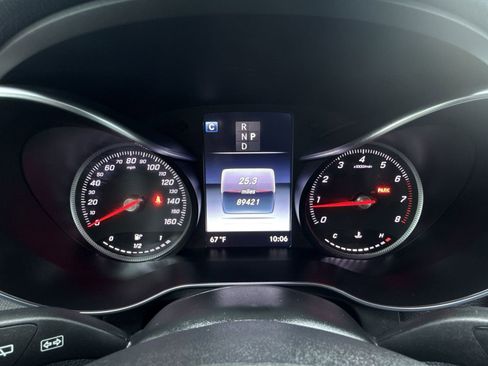 Used 2019 Mercedes-Benz GLC 300 image 19