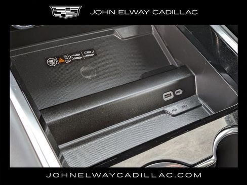 Used 2025 Chevrolet Suburban Z71 w/ Z71 Off-Road Package image 33