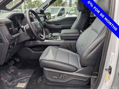 New 2025 Ford F150 Lightning Lariat w/ Max Trailer Tow Package