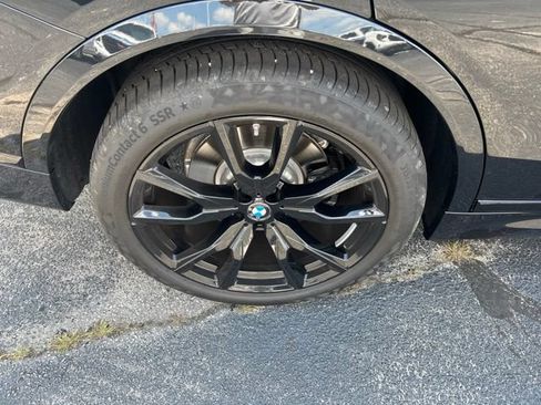 Used 2026 BMW X7 xDrive40i w/ M Sport Package AWD/4WD image 14