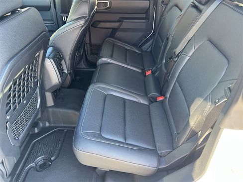 New 2025 Ford Bronco Badlands image 19