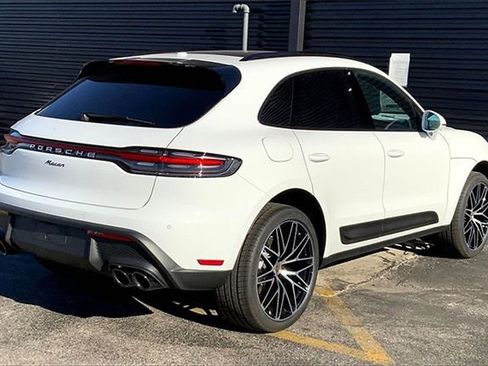 Certified 2026 Porsche Macan image 10