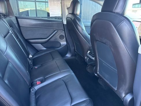 Used 2020 Tesla Model Y Long Range image 20