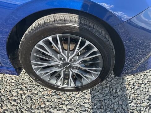 Used 2024 Kia Forte GT-Line w/ GT-Line Premium Package image 9