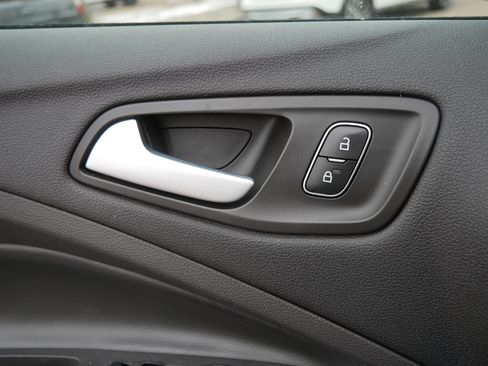 Certified 2018 Ford Escape SEL w/ Canadian Touring Package image 27