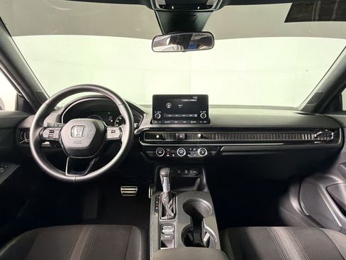 Used 2025 Honda Civic Sport image 15