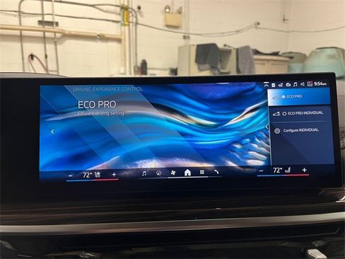 New 2026 BMW X7 xDrive40i w/ Premium Package image 25