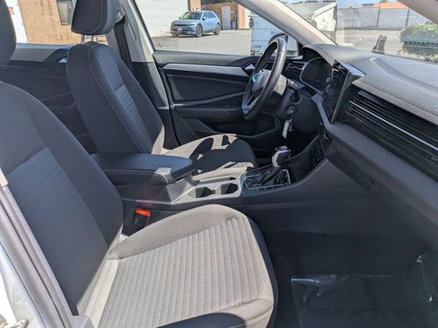 Used 2025 Volkswagen Jetta S image 29
