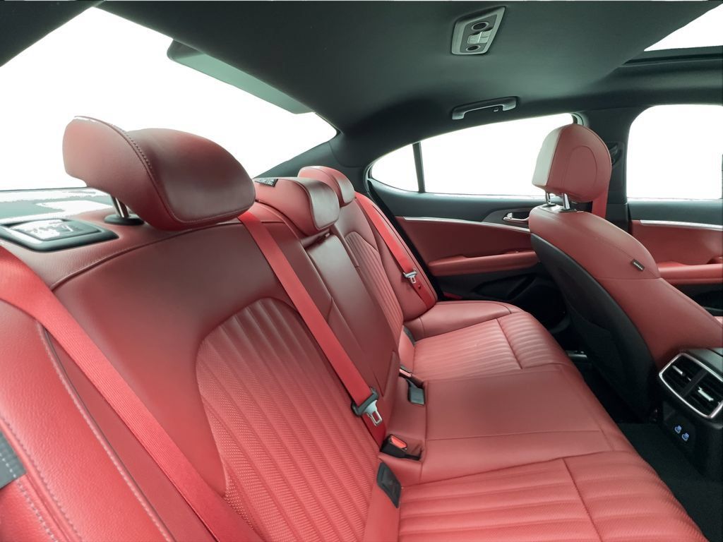 Used 2025 Genesis G70 2.5T w/ Sport Prestige Package AWD/4WD image 29