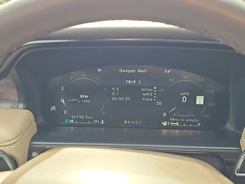 Used 2022 Lincoln Nautilus Reserve AWD/4WD image 26