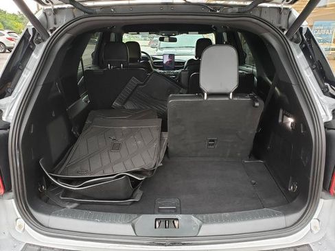 Used 2020 Ford Explorer ST w/ Premium Technology Package AWD/4WD image 5