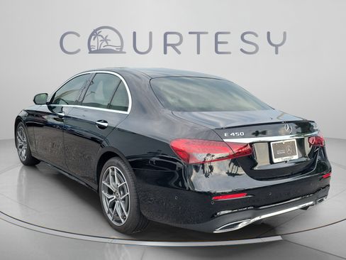 Certified 2022 Mercedes-Benz E 450 4MATIC Sedan image 2