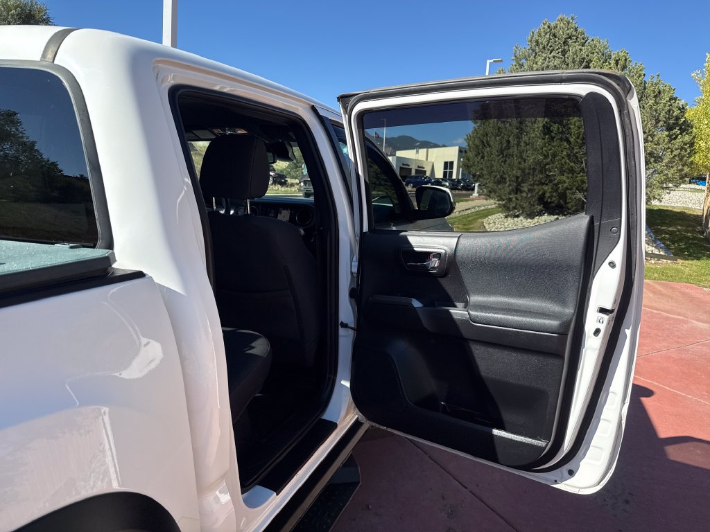 Used 2019 Toyota Tacoma TRD Off-Road AWD/4WD image 22