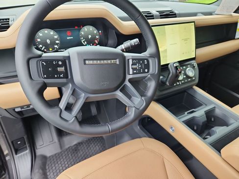 New 2026 Land Rover Defender 110 X-Dynamic SE AWD/4WD image 14