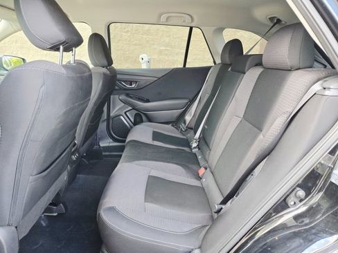 Used 2022 Subaru Outback Premium image 16