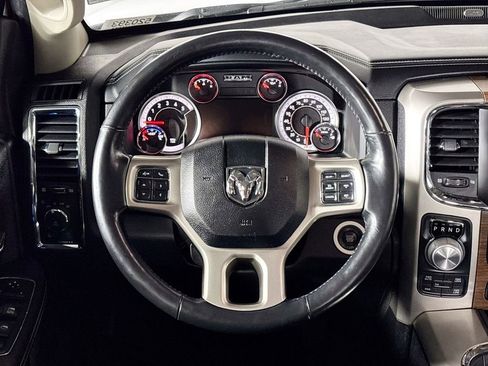 Used 2017 RAM 1500 Laramie w/ Convenience Group AWD/4WD image 13