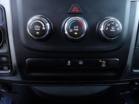 Used 2024 RAM 1500 Warlock AWD/4WD image 18