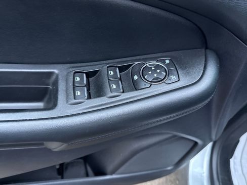 Certified 2022 Ford Edge SE w/ Black Appearance Package image 11