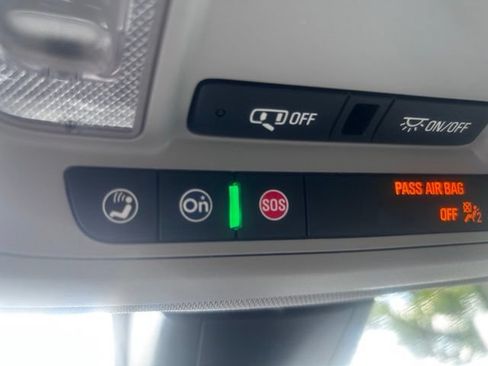 Used 2025 Chevrolet Blazer LT FWD image 34