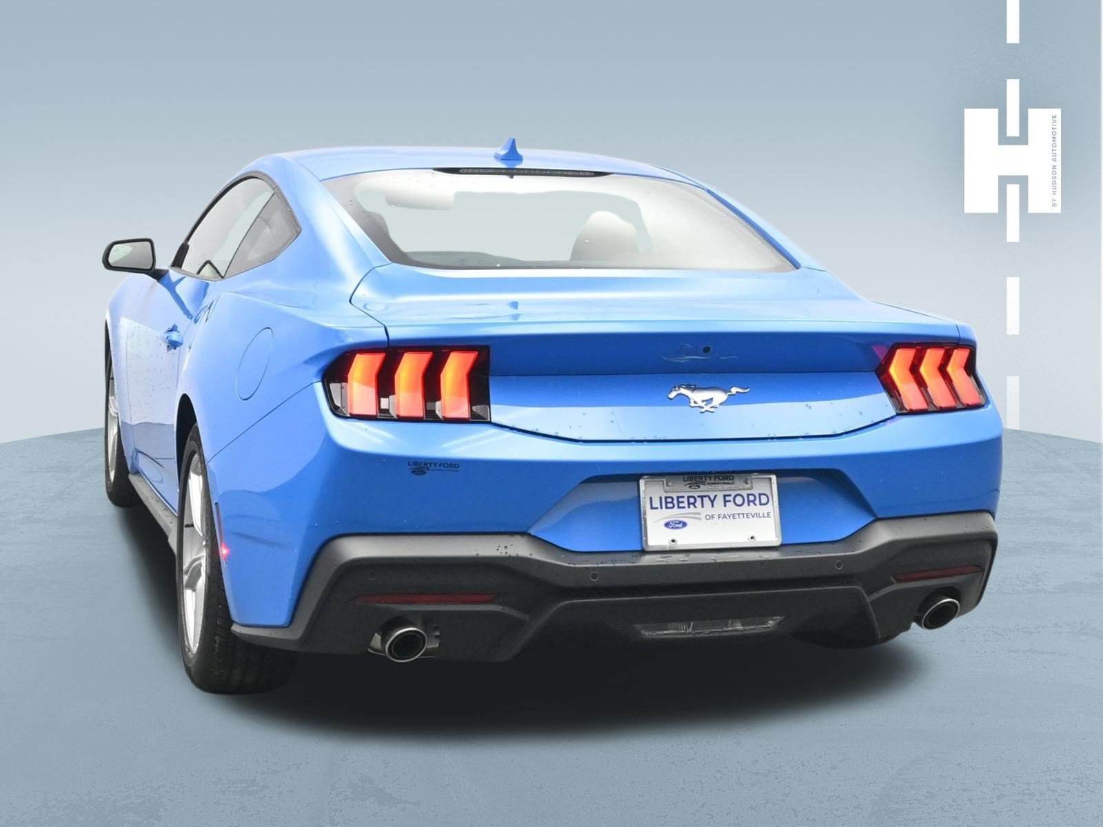 Used 2026 Ford Mustang Coupe RWD image 3