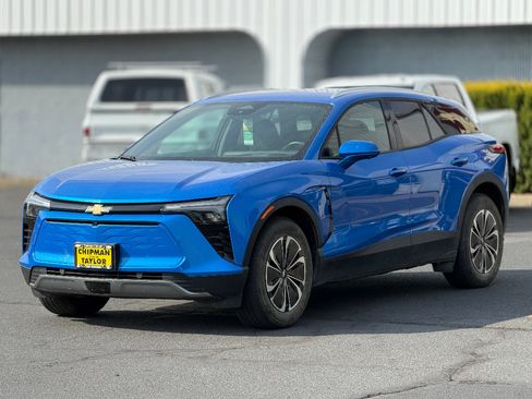 Used 2024 Chevrolet Blazer EV LT AWD/4WD image 17