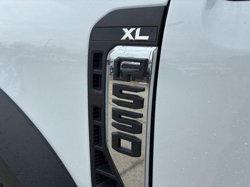 New 2026 Ford F550 4x4 Regular Cab Super Duty w/ Snow Plow Prep Package image 3