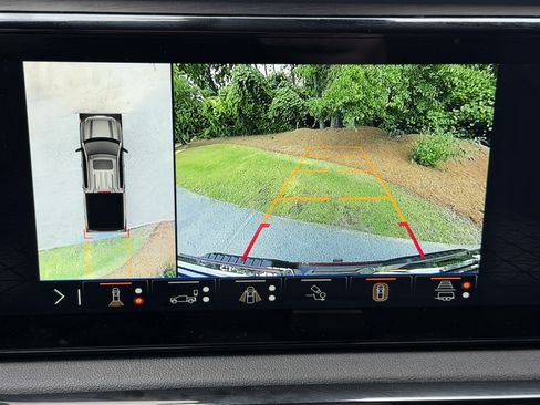 Used 2025 GMC Sierra 1500 AT4 AWD/4WD image 15
