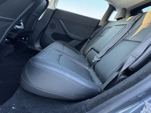 Used 2023 Tesla Model Y Long Range image 11