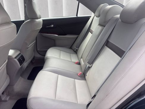 Used 2013 Toyota Camry XLE FWD image 18
