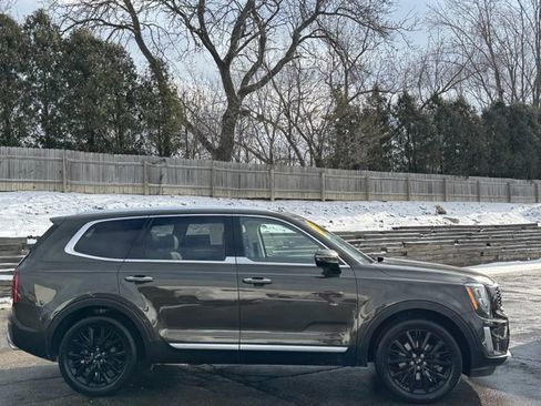 Used 2020 Kia Telluride SX w/ SX Prestige Package image 5