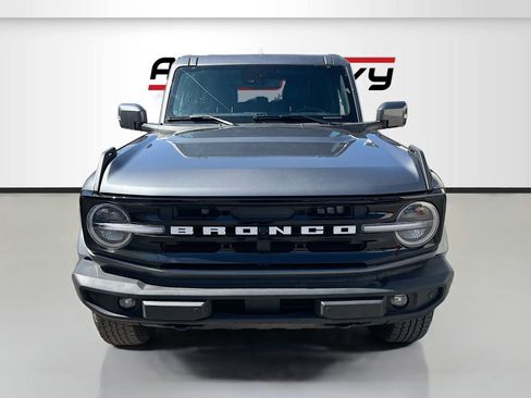Used 2024 Ford Bronco Outer Banks image 2