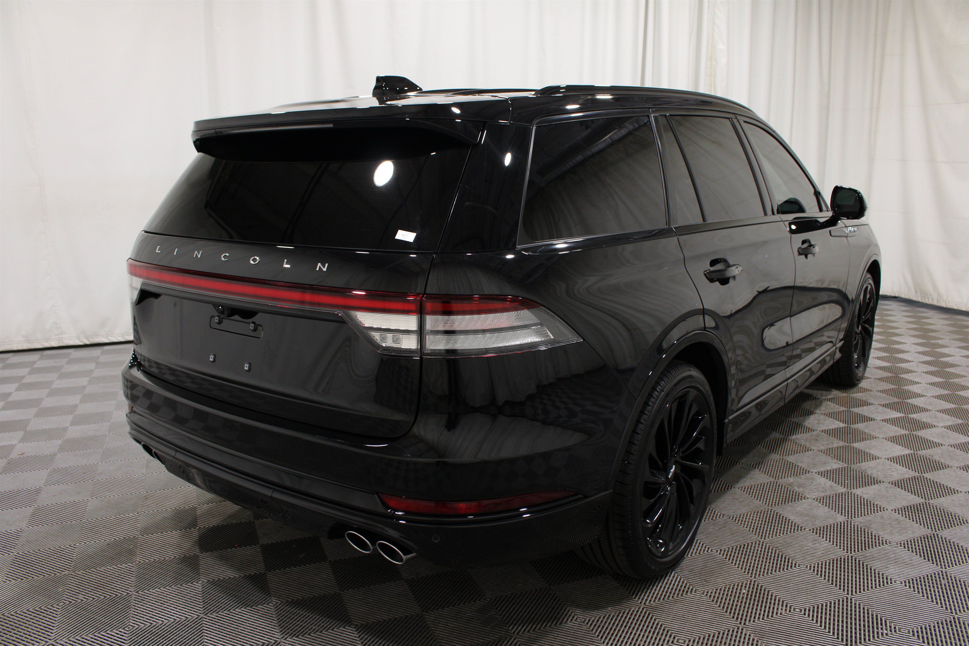 Certified 2026 Lincoln Aviator Reserve AWD/4WD image 34
