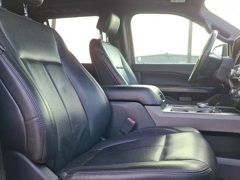 Used 2020 Ford Expedition Max XLT w/ Equipment Group 201A RWD image 9