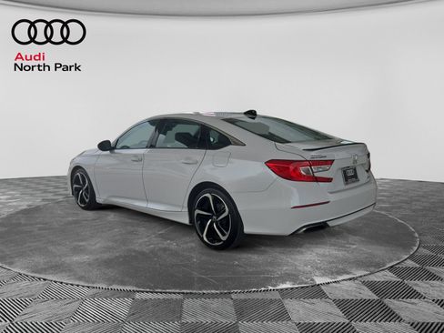 Used 2022 Honda Accord Sport image 3