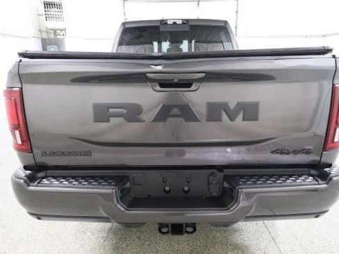 Used 2025 RAM 2500 Laramie AWD/4WD image 8