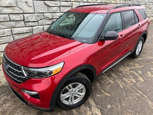 Used 2024 Ford Explorer XLT w/ Equipment Group 202A image 1