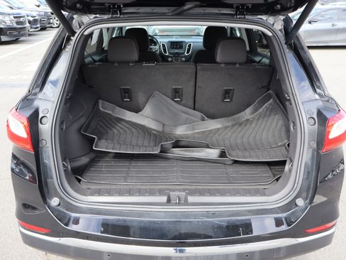 Used 2021 Chevrolet Equinox LT image 32