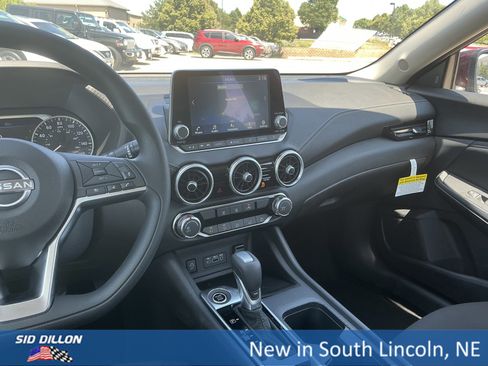 New 2025 Nissan Sentra SV image 7
